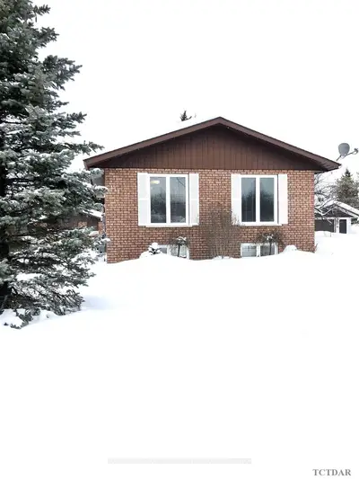 111 Sybil Street, Iroquois Falls, On P0n 1e0