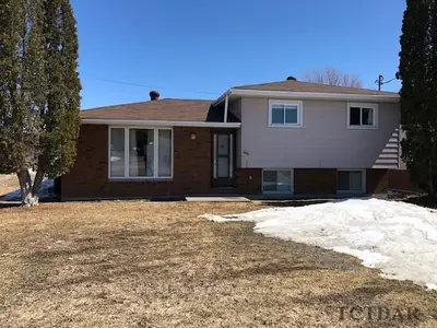 66 Carter Boulevard, Temiskaming Shores, On P0j 1r0