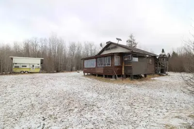 2882 Wilson Lake Road, Iroquois Falls, On P0k 1g0