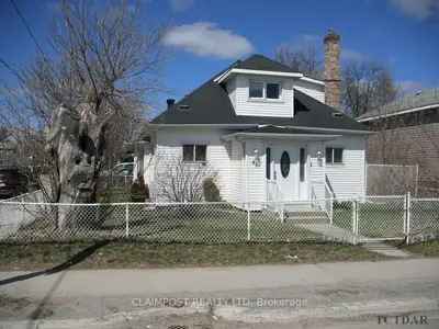 42 Bruce Avenue, Timmins, On P0n 1h0