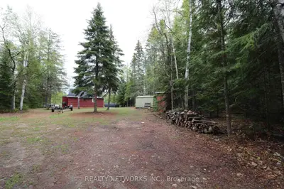 100 Sunset Bay Road, Cochrane, On P0k 1g0