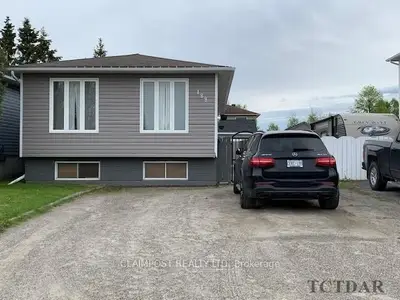 489 Lonergan Boulevard, Timmins, On P4p 1c8