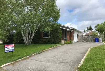 365 Donna Crescent, Timmins, On P4n 7z8