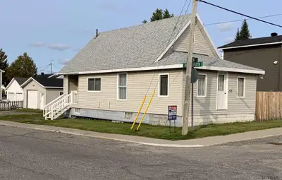 198 Kent Avenue, Timmins, On P4n 3c1