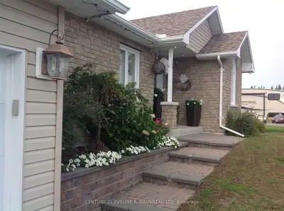 226 St Joseph Court, Temiskaming Shores, On P0j 1p0