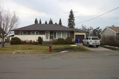 11 Harding Avenue, Kirkland Lake, On P2n 1b3