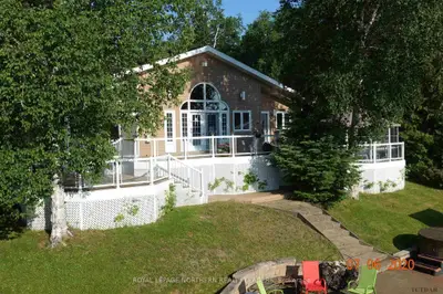 233 Hydro Bay W, Timmins, On P4n 7c3