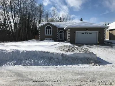 705 Tamarack Street, Timmins, On P4n 6s2