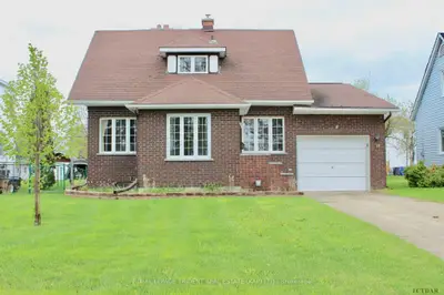 19 Bowman Avenue, Kapuskasing, On P5n 1m8