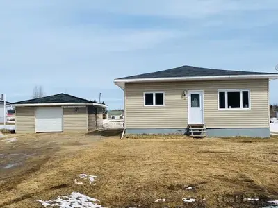 314 Government Road, Kapuskasing, On P0l 1m0
