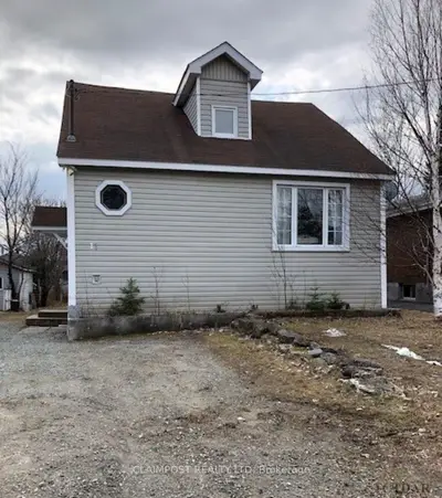 11 Helmer Avenue, Timmins, On P0n 1h0