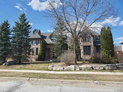 496 Bonaventure Drive, Timmins, On P4r 1l5