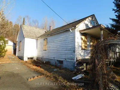 33 Commissioner Street, Kirkland Lake, On P0k 1l0