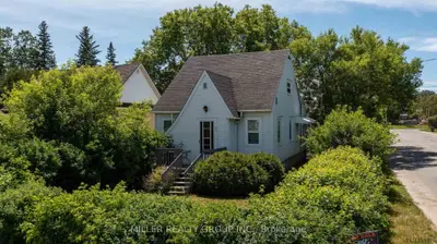 258 Mccamus Avenue, Temiskaming Shores, On P0j 1p0