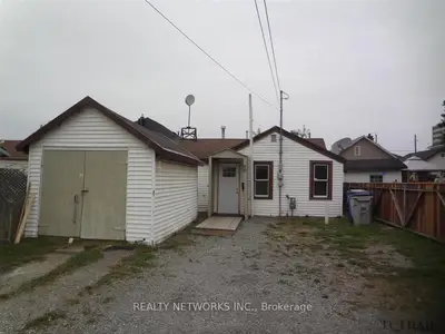 60 Commercial Avenue, Timmins, On P4n 2w7