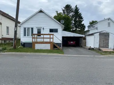 4 Dixon Avenue, Kirkland Lake, On P2n 1v8