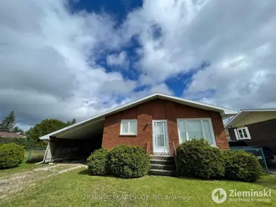 113 New Circle Place, Iroquois Falls, On P0k 1e0