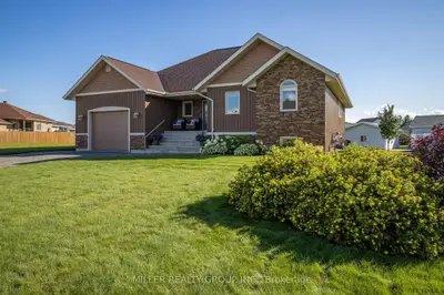 81 Driftwood Drive, Temiskaming Shores, On P0j 1p0