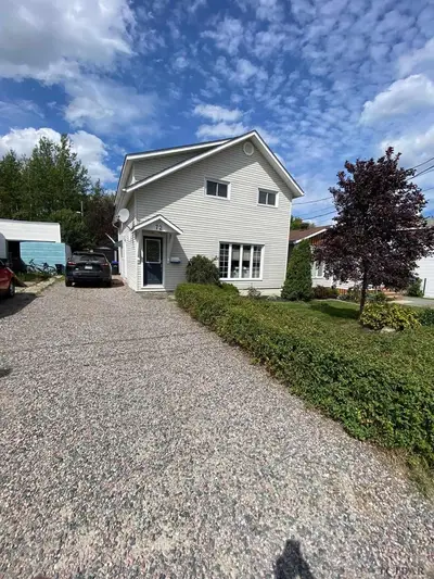 72 Tower Street, Kirkland Lake, On P2n 1p4