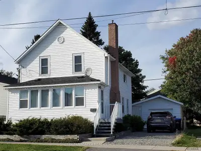 32 Taylor Avenue, Kirkland Lake, On P2n 2l1