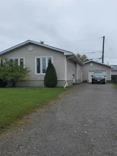 565 Lamminen Avenue, Timmins, On P4n 4r2