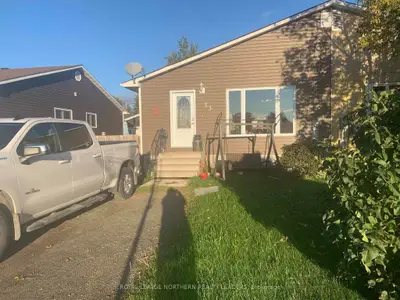53 Delia Avenue, Timmins, On P4p 1a2