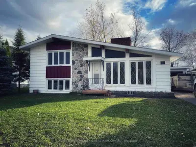 54 Egerton Street, Kapuskasing, On P5n 1j4