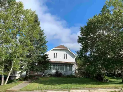 123 Cambridge Street, Iroquois Falls, On P0k 1g0