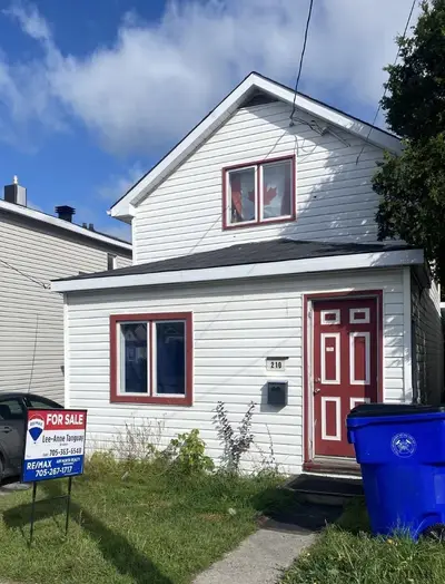 210 Sixth Avenue, Timmins, On P4n 5n8