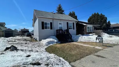 39 Floral Avenue, Timmins, On P4n 4h4