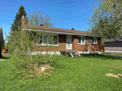 235 Fifteenth Avenue, Cochrane, On P0l 1c0