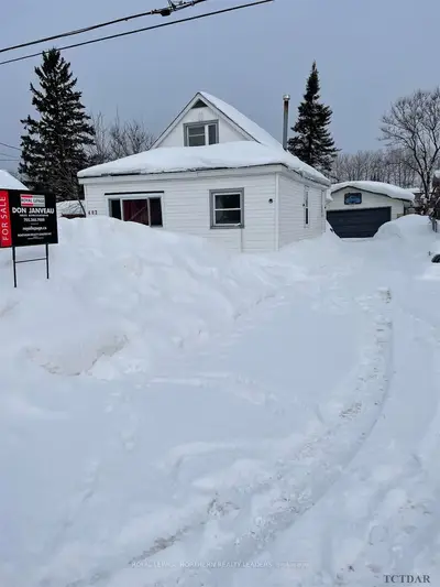 402 Young Street, Timmins, On P0n 1c0