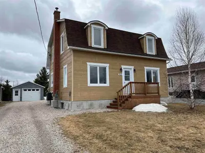 903 Piper Street, Hearst, On P0l 1n0