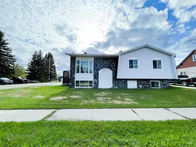 843 Victoria Road, Iroquois Falls, On P0k 1e0