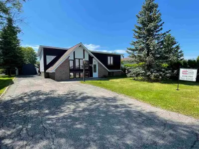 21 Nineteenth Avenue, Cochrane, On P0l 1c0