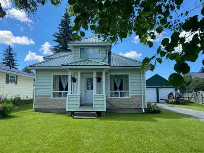 54 Fifth Avenue, Englehart, On P0j 1h0