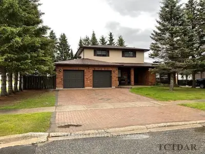 734 Richelieu Street, Timmins, On P4n 5g6