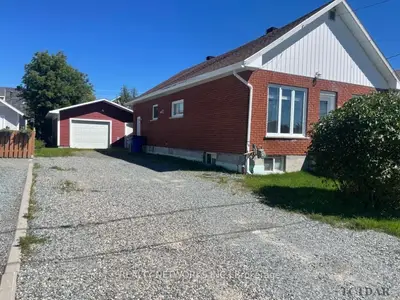 30 Strachan Avenue, Timmins, On P0n 1h0