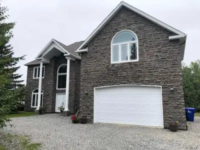 908 Halle Street, Hearst, On P0l 1n0