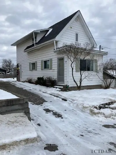 229 Bannerman Avenue, Timmins, On P4n 2y8