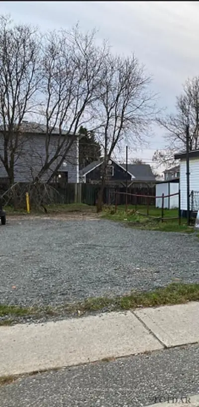19 Bruce Avenue, Timmins, On P0n 1h0