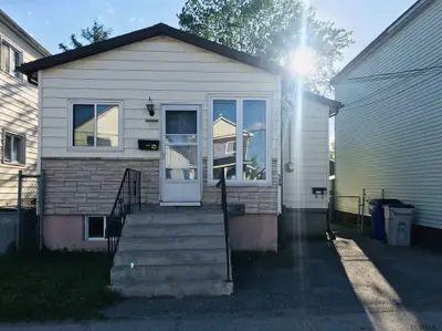 389 Pine Street S, Timmins, On P4n 2l4