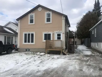 44 Montgomery Avenue, Timmins, On P4n 3g2