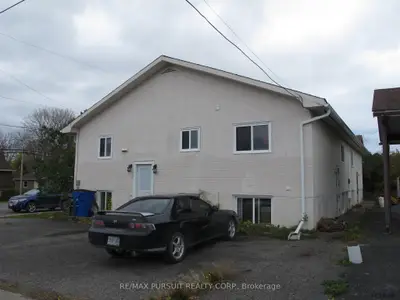 318-326 Georgina Avenue, Temiskaming Shores, On P0j 1k0