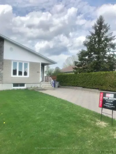 993 Jean Street, Timmins, On P4p 1a8
