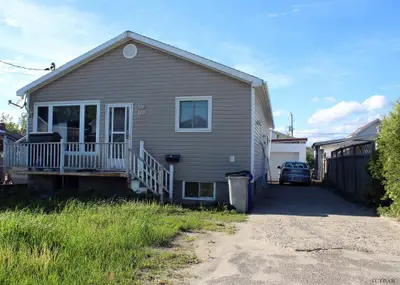 100 Middleton Avenue, Timmins, On P4n 2z8