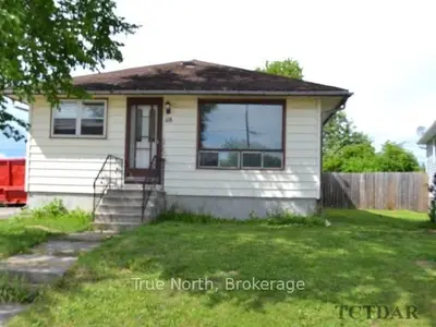 118 Byng Avenue, Kapuskasing, On P5n 1x2