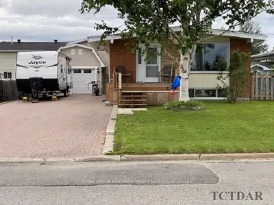 557 Dieppe Street, Timmins, On P4n 5g9