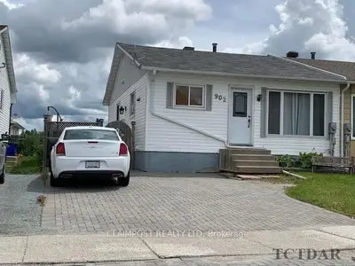 902 Suzanne Street, Timmins, On P4p 1a0