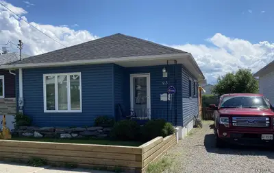 93 Wende Avenue, Timmins, On P4n 3e3